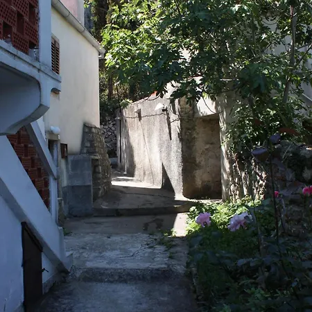 Διαμέρισμα With Wifi Beli, Cres - 8094 Beli