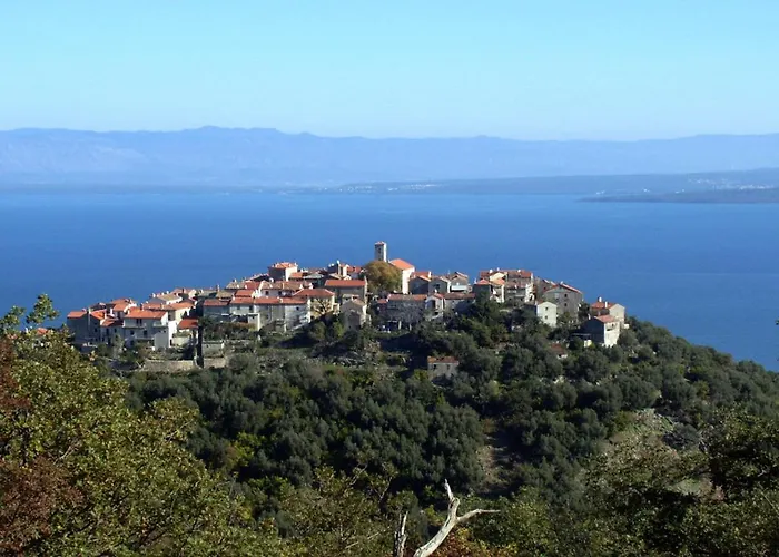 With Wifi Beli, Cres - 8094 Appartamento