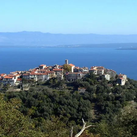 With Wifi Beli, Cres - 8094 Lejlighed